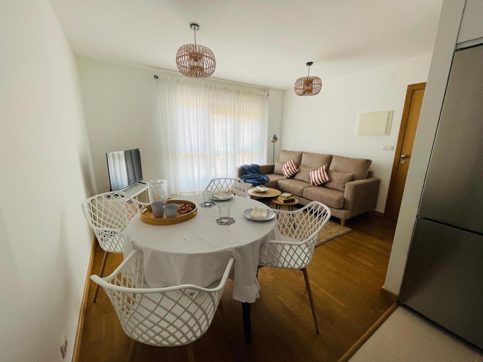 Apartamento Beirada 1 En Porto De Portocubelo Con Parking Lira  Buitenkant foto